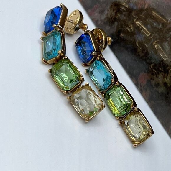 Oscar de la Renta  Opulent Drop Earrings Degrade Blue to Greens - Picture 10 of 13